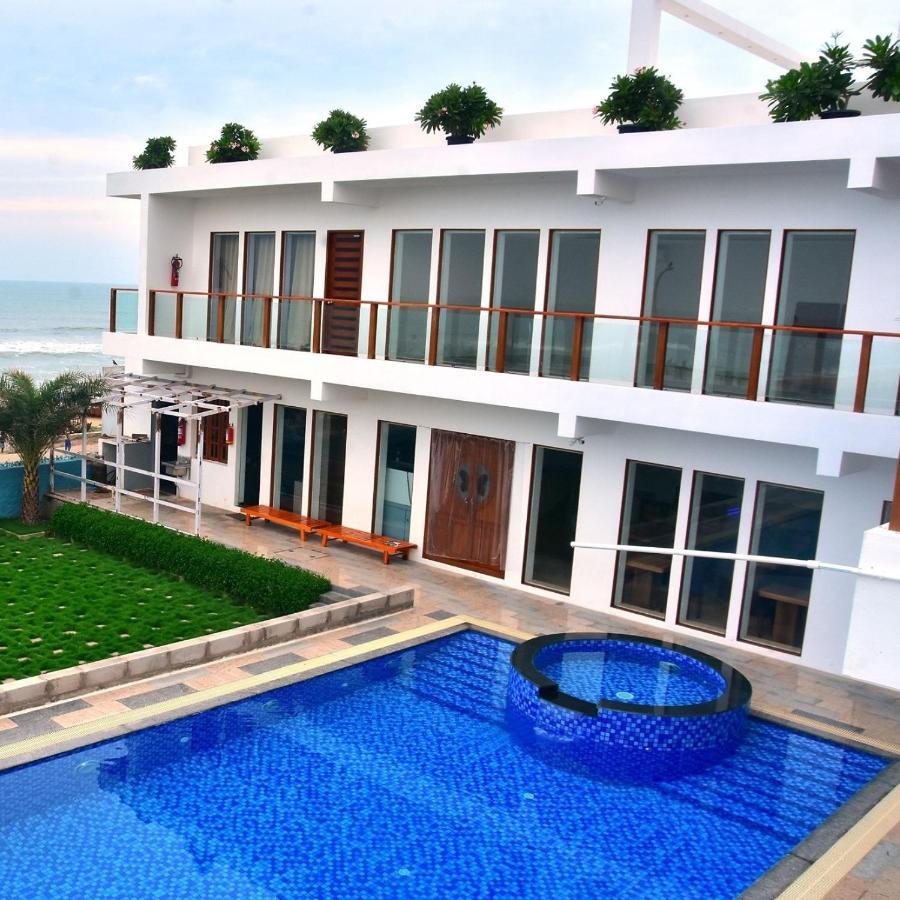 Umino Beach Resort Madrás Exterior foto