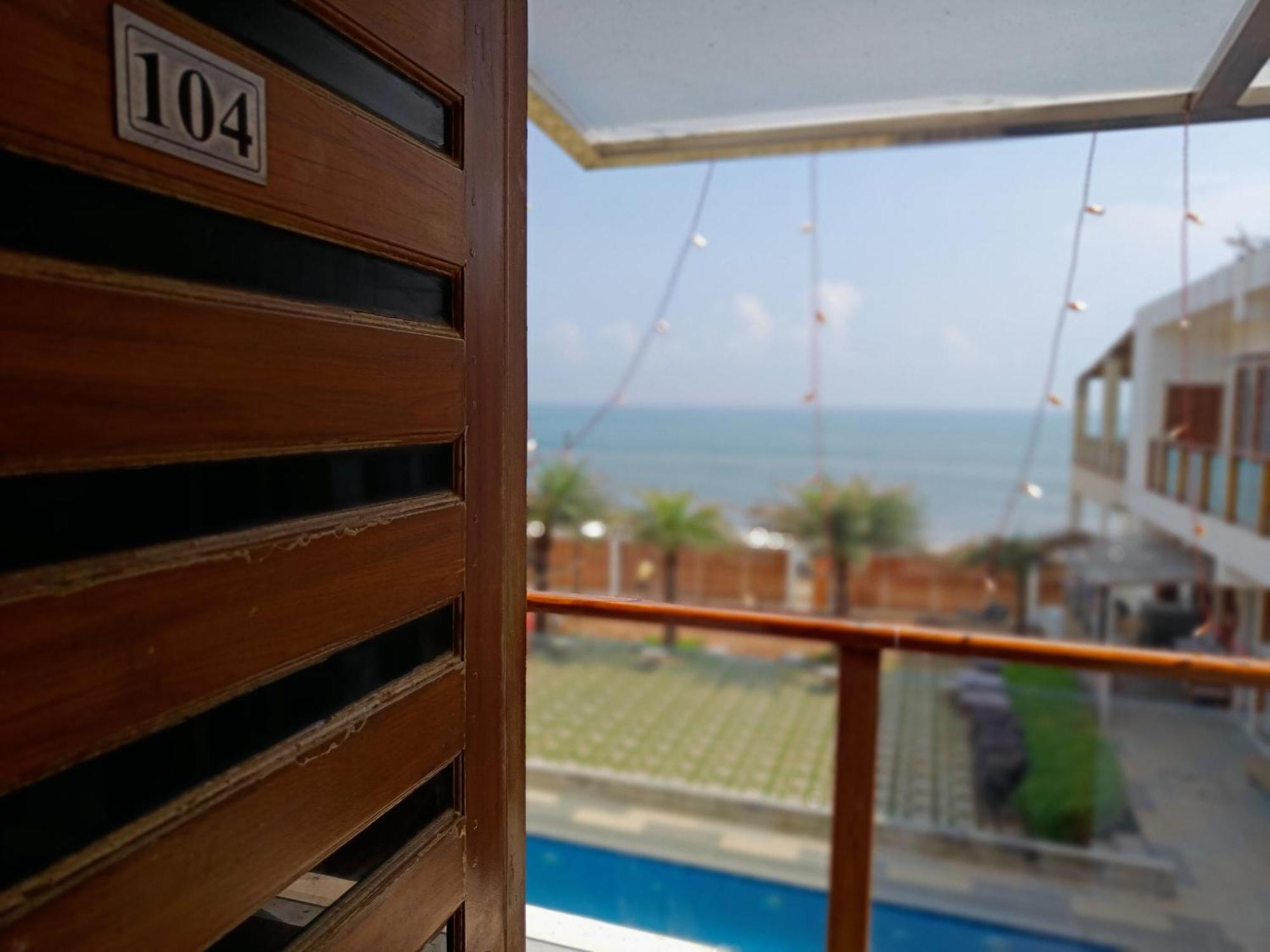 Umino Beach Resort Madrás Exterior foto